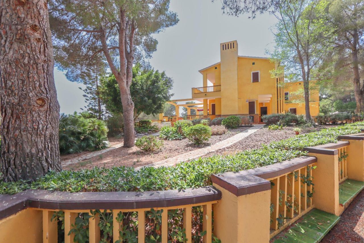 Villa Golf Sitges Біланоба-і-ла-Жалтру Екстер'єр фото