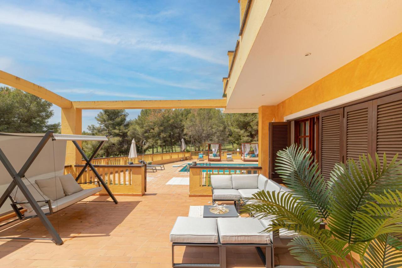 Villa Golf Sitges Біланоба-і-ла-Жалтру Екстер'єр фото