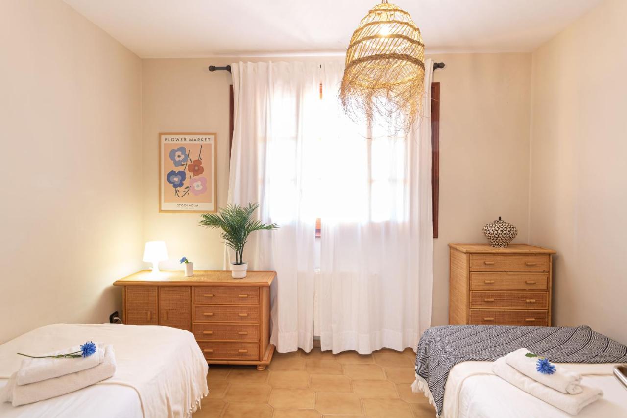 Villa Golf Sitges Біланоба-і-ла-Жалтру Екстер'єр фото